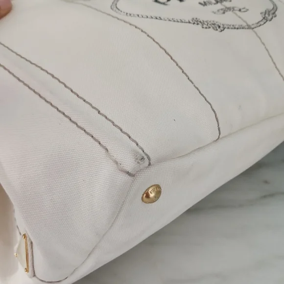 Prada White Tote Bag for Women - Picture 11 of 17